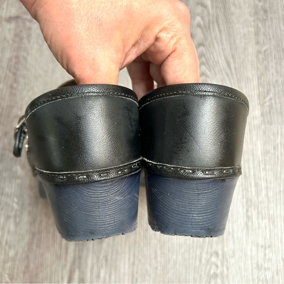 Uggelbo Toffeln Black Leather Clogs | 40 - Picture 7 of 11